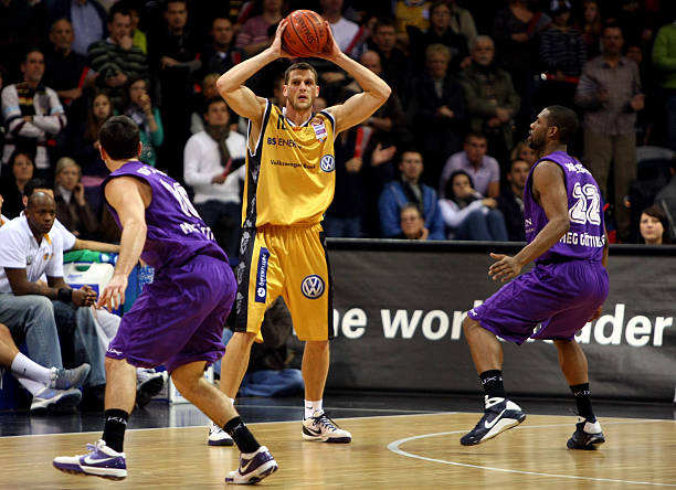 征着荣耀与 征着荣耀与