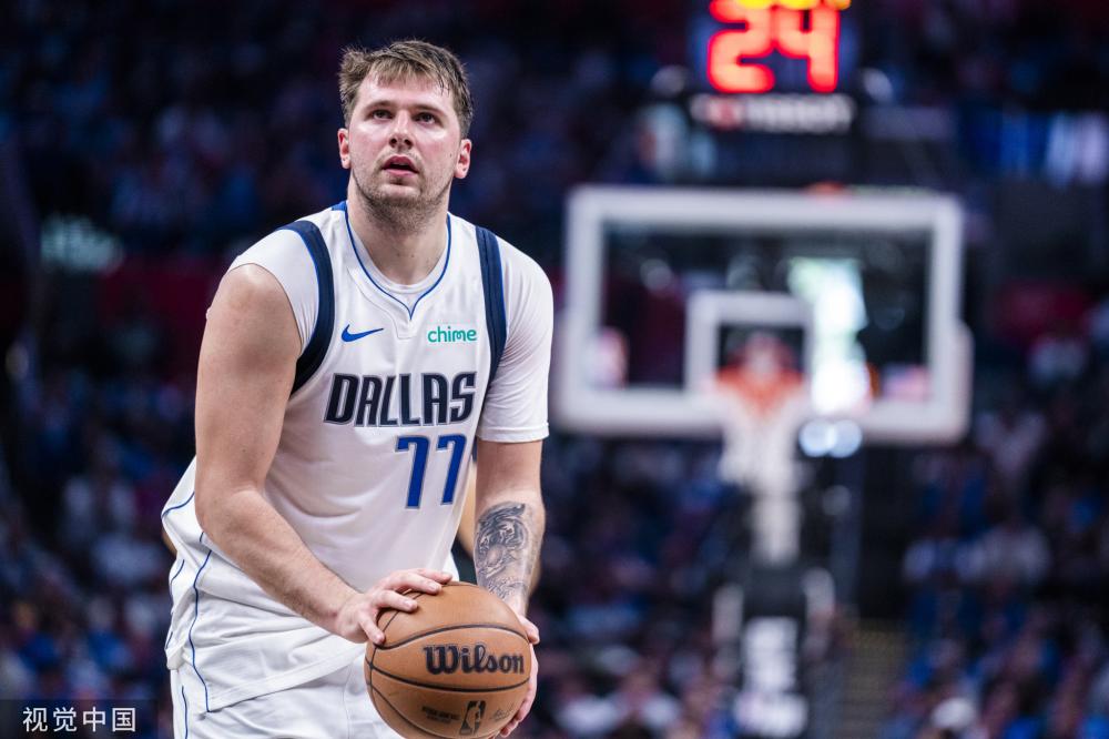 一个专注于 一个专注于